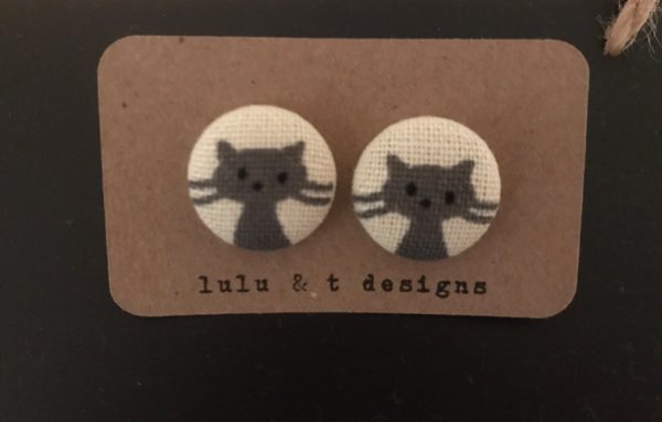 cat fabric covered button earrings 1 pair